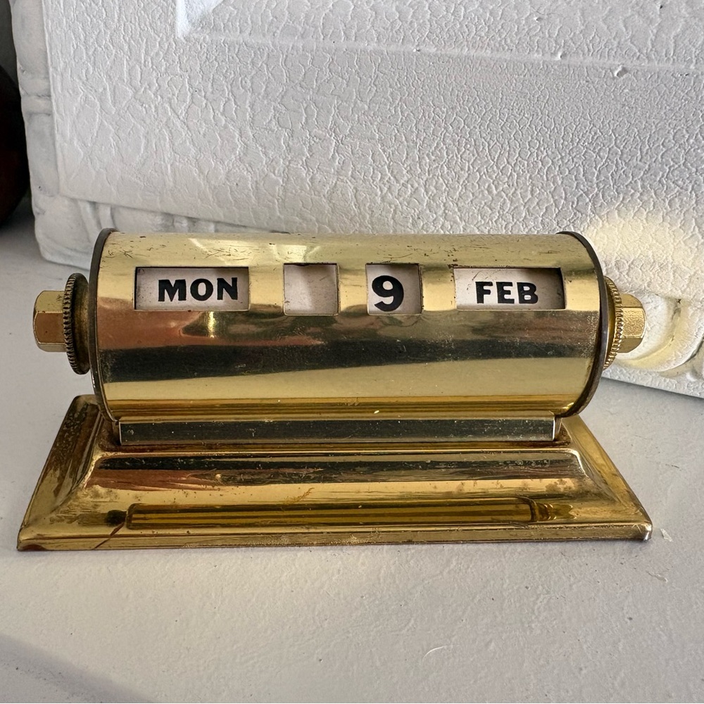 Metal Library Desk Calendar - Picture 3 of 16